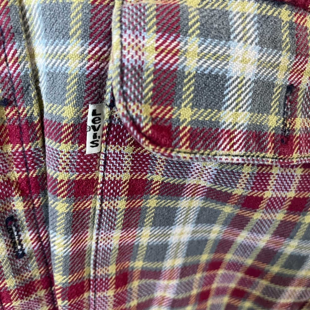 Shirt - Picture 4 of 4